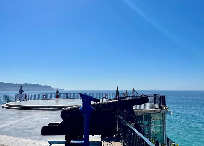 Carabeo - Ocean Views