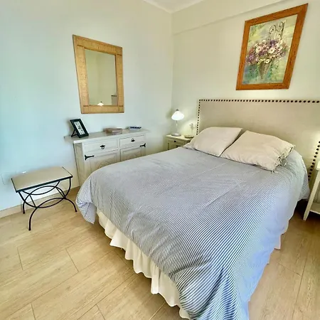 Carabeo - Ocean Views