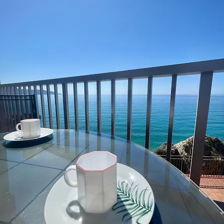 Carabeo - Ocean Views